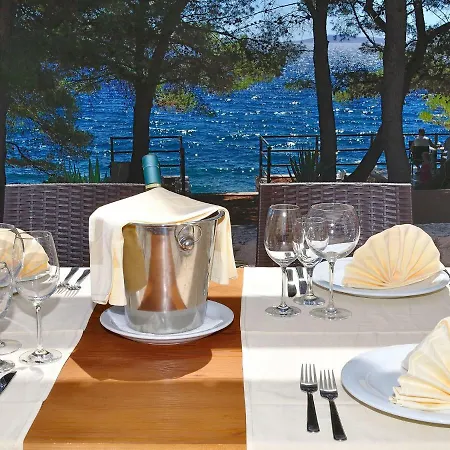 Otel Ana Murter