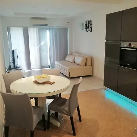 ホテル Ana ムルテル